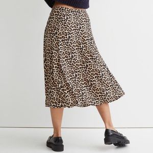 H&M leopard print circle skirt sz 6